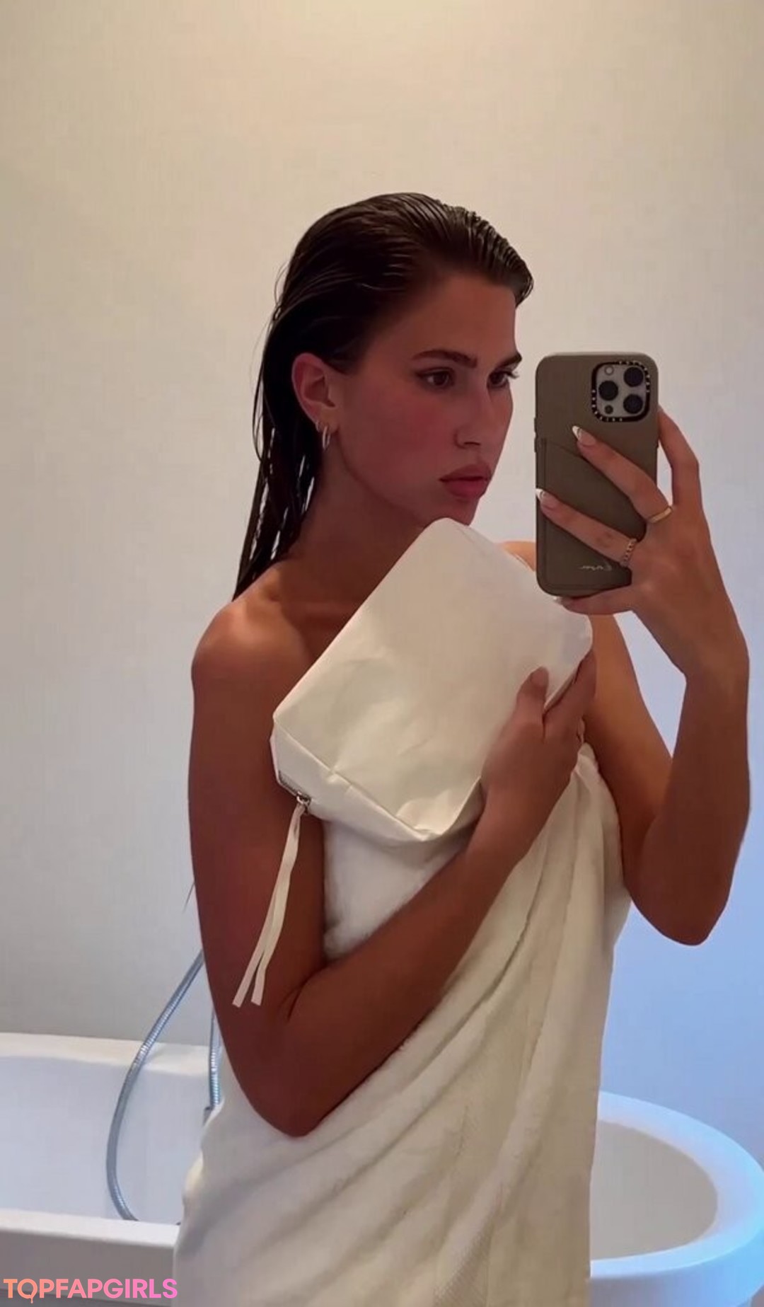 Photo nue de fuite OnlyFans de Kara Del Toro #1310