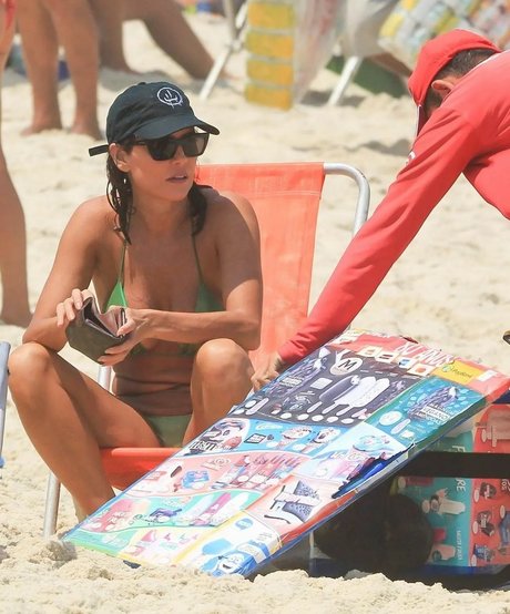 Photo nue de fuite OnlyFans de Deborah Secco
