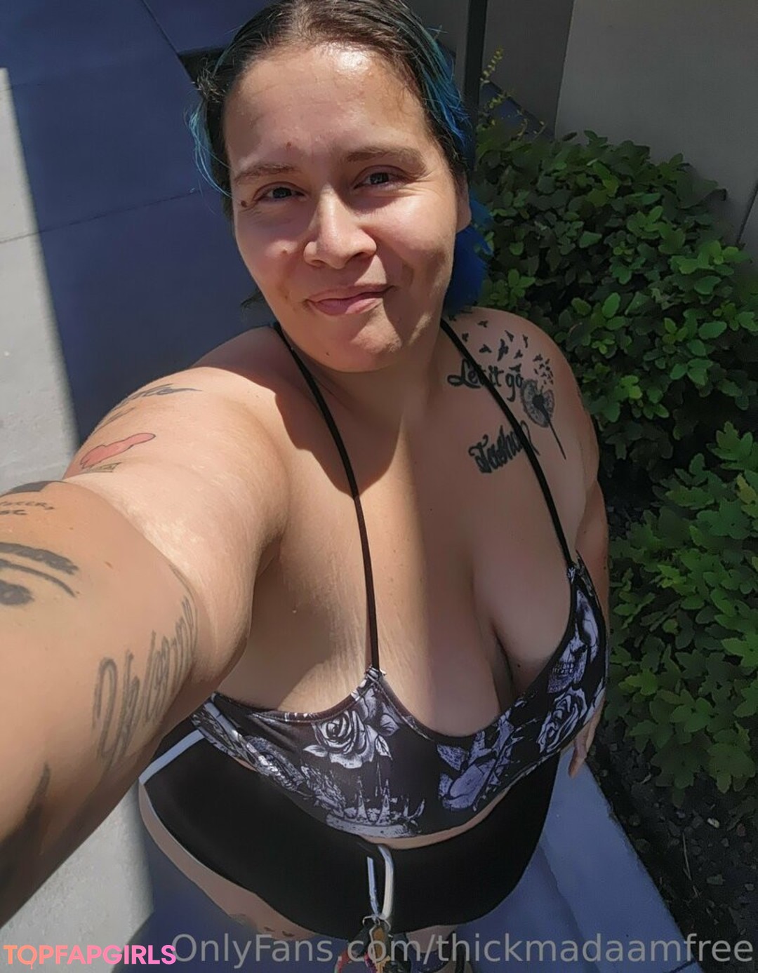 Photo nue de fuite OnlyFans de Thickmadaamfree #116 Photo nue de fuite OnlyFans de Thickmadaamfree #116