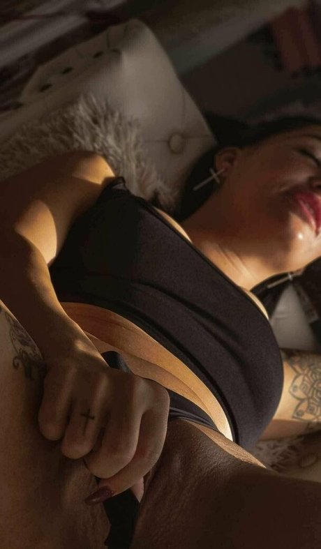 Photo nue de fuite OnlyFans de Movivike