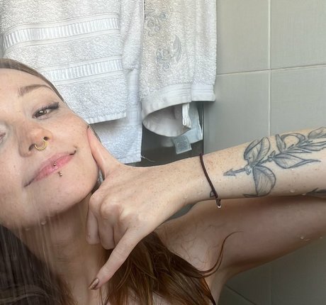 Photo nue de fuite OnlyFans de Flavia Sayuri