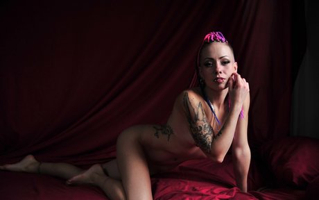 Photo nue de fuite OnlyFans de Theinkedrabbit