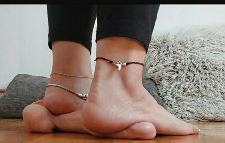 Sandy_small_feet