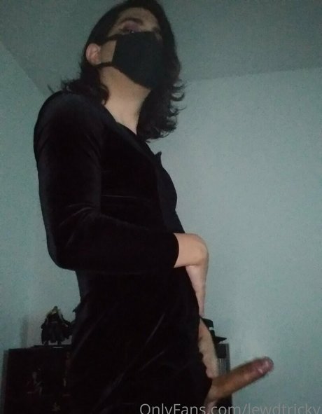 Photo nue de fuite OnlyFans de Lewdtricky