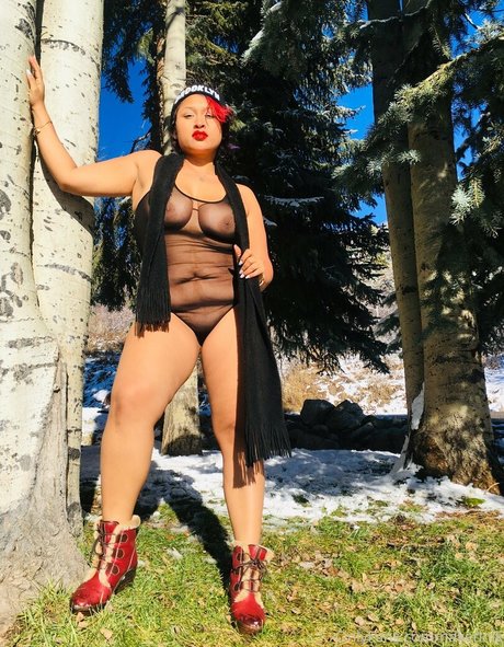 Photo nue de fuite OnlyFans de Nakedintelligenceraw