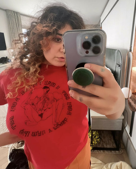 Photo nue de fuite OnlyFans de Remi Wolf