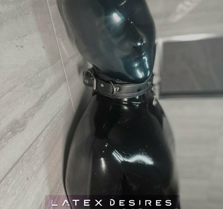 Photo nue de fuite OnlyFans de Latexdesires