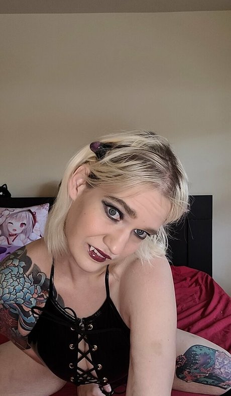 Photo nue de fuite OnlyFans de Karmillaillustriousfree