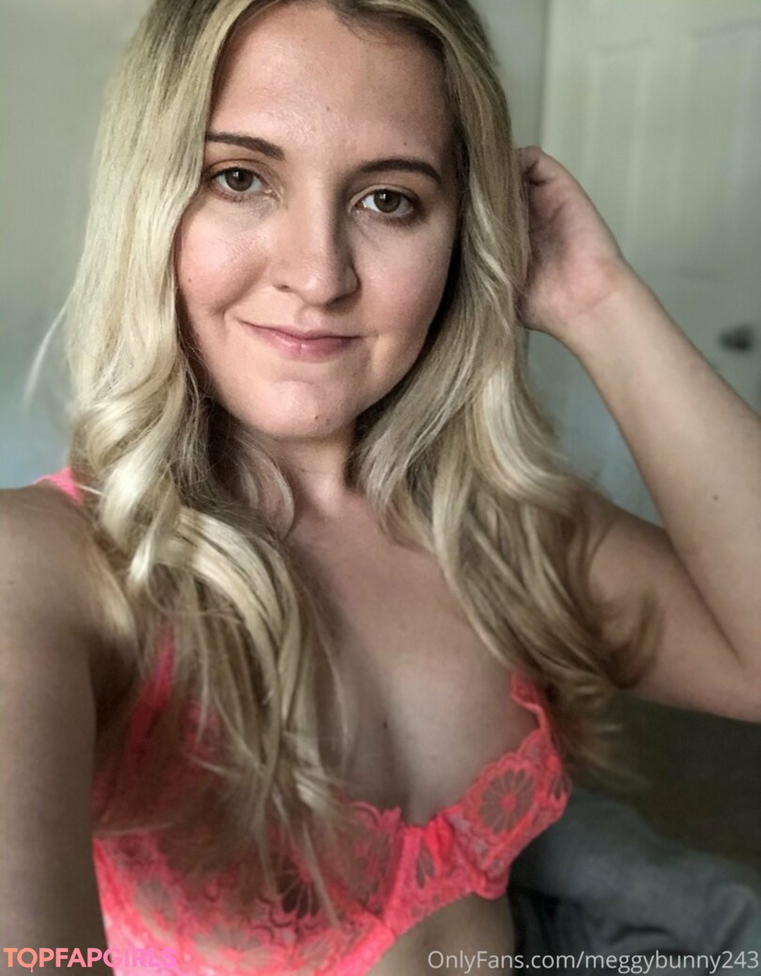 Photo nue de fuite OnlyFans de Meggybunnyfree #7 Photo nue de fuite OnlyFans de Meggybunnyfree #7