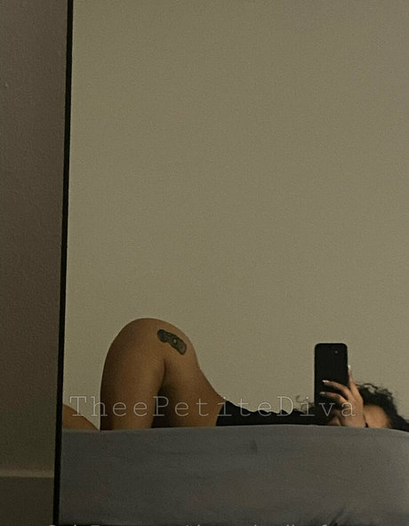 Photo nue de fuite OnlyFans de Thepetitedivafreepage