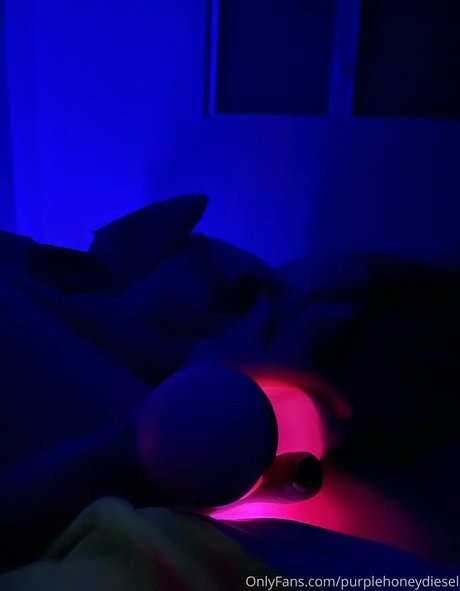 Photo nue de fuite OnlyFans de Purplehoneydiesel
