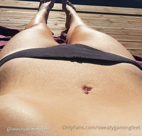 Sweatygamingfeet