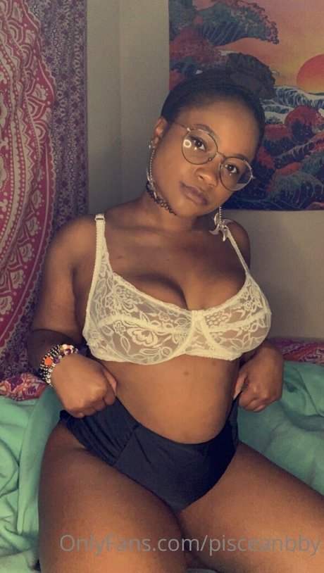 Photo nue de fuite OnlyFans de Pisceanbby