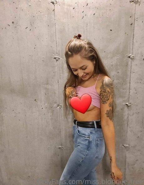 Miss.blondiie_free