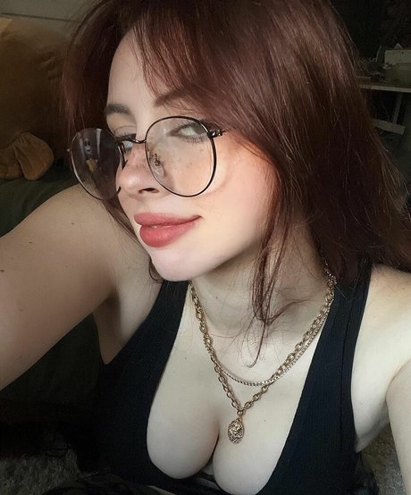 Photo nue de fuite OnlyFans de Liv Littlelivbug