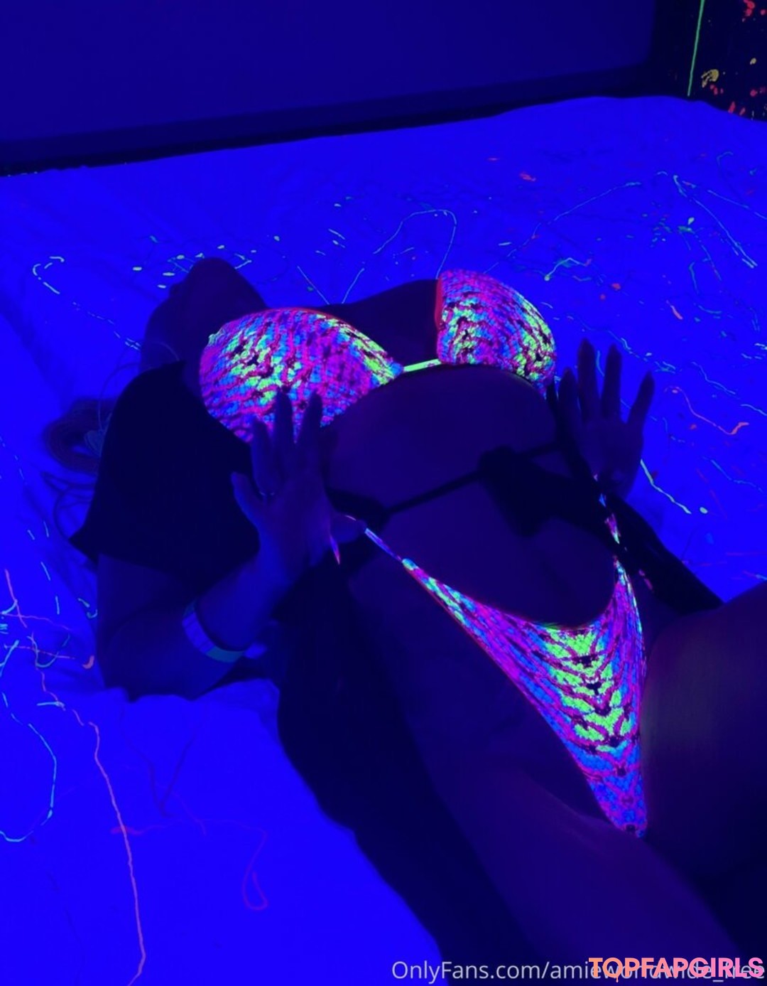 Photo nue de fuite OnlyFans de Amieworldwidefree #142 Photo nue de fuite OnlyFans de Amieworldwidefree #142