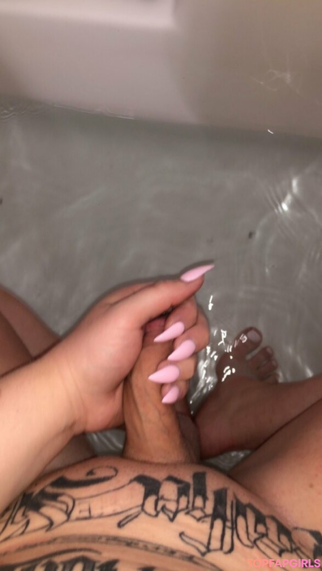 Photo nue de fuite OnlyFans de Misstinyangel #2 Photo nue de fuite OnlyFans de Misstinyangel #2