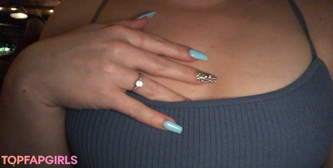 Photo nue de fuite OnlyFans de Misstinyangel #8 Photo nue de fuite OnlyFans de Misstinyangel #8