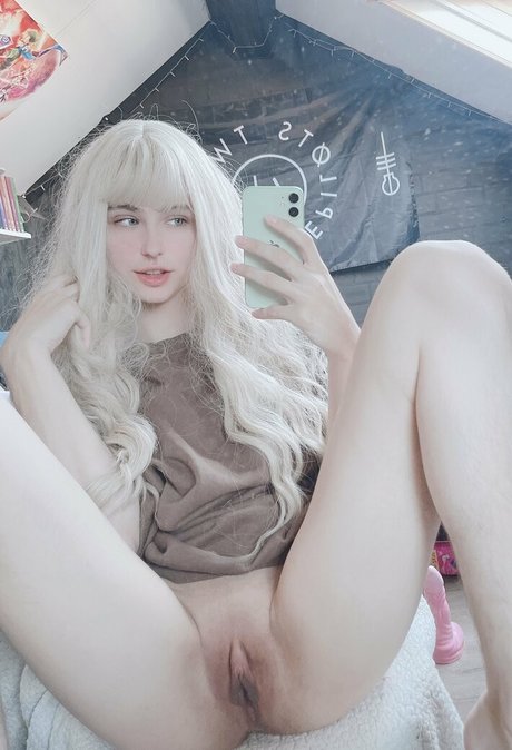 Petite-twink