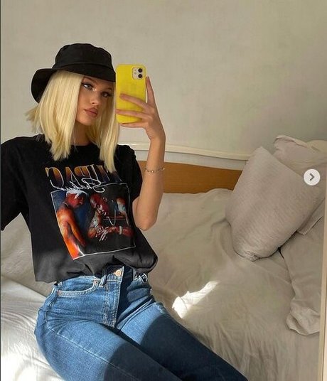 Blondieangelika