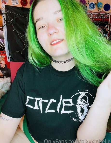 Pixxxiebelle