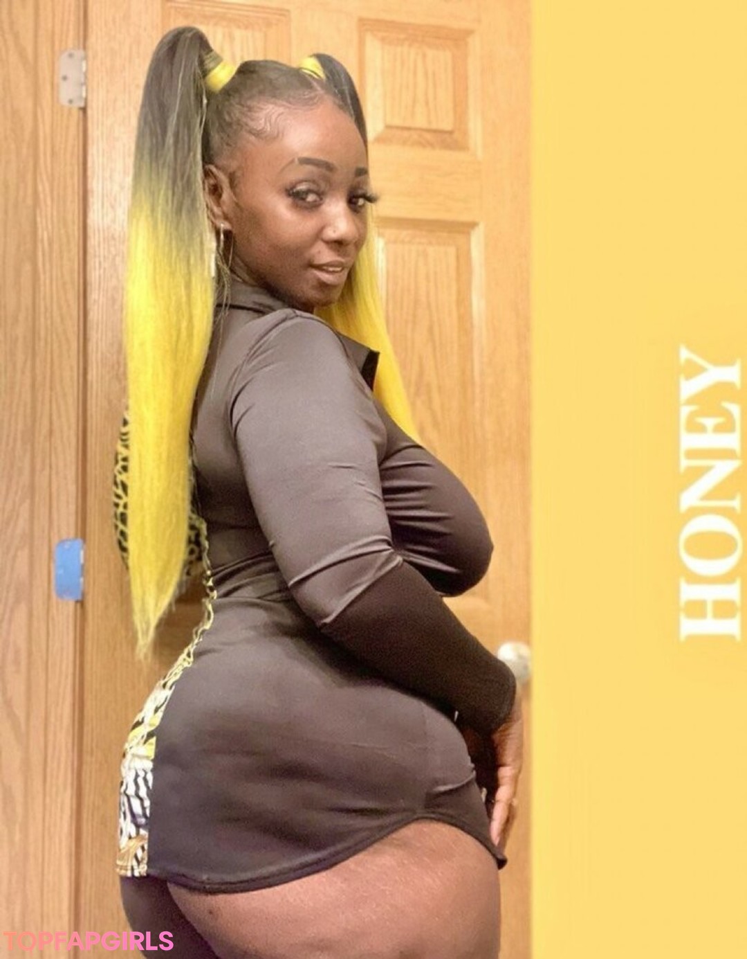 Photo nue de fuite OnlyFans de Juicy Thycc #5 Photo nue de fuite OnlyFans de Juicy Thycc #5