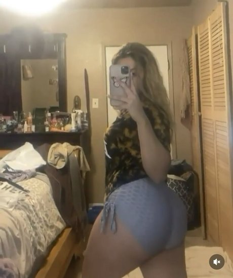 Latina California Girl