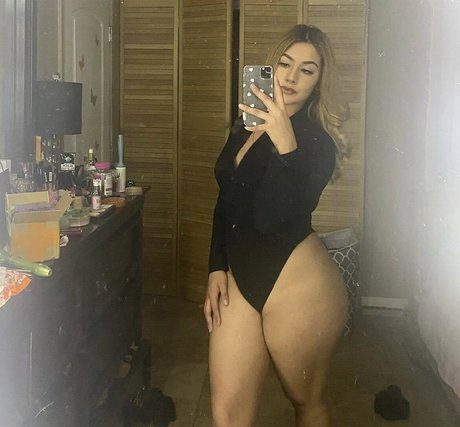 Photo nue de fuite OnlyFans de Latina California Girl
