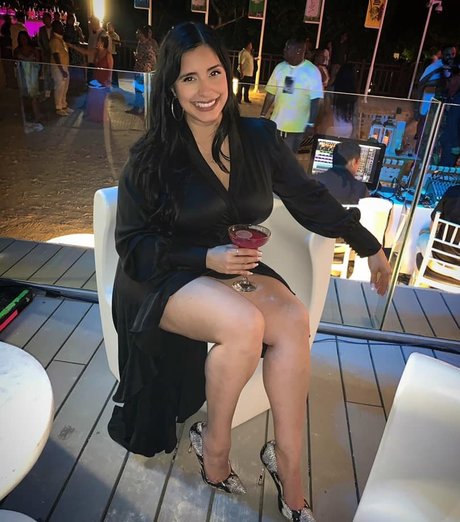 Laura Stylez