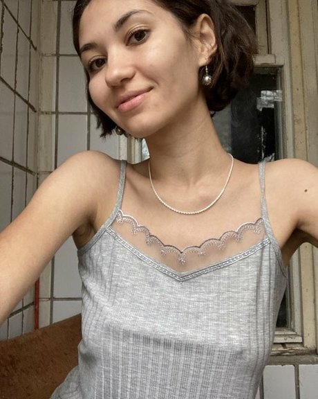Adorable Dina