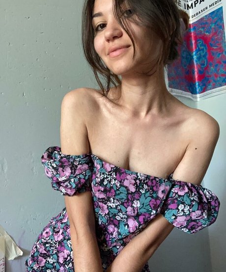 Adorable Dina