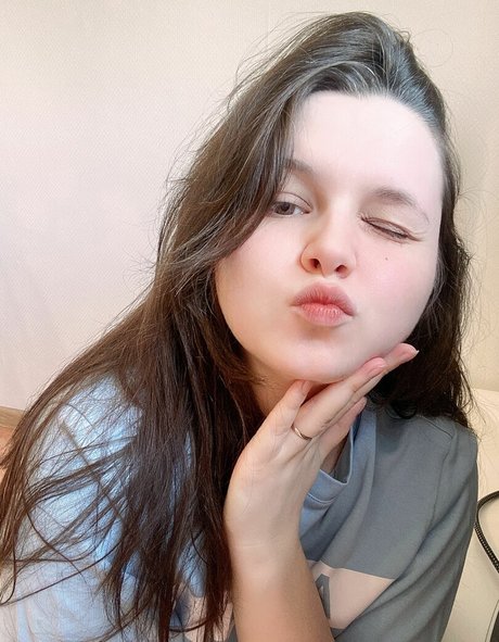 Photo nue de fuite OnlyFans de Minty Miyako