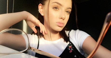 Photo nue de fuite OnlyFans de Oxford