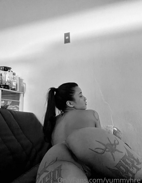Photo nue de fuite OnlyFans de Yummy Chan