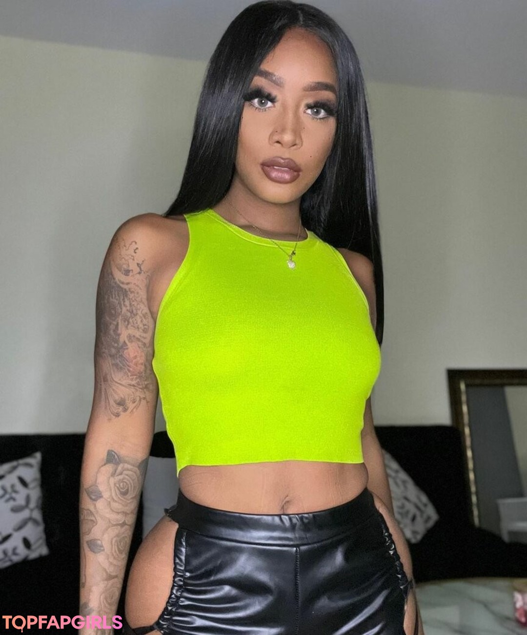 Photo nue de fuite OnlyFans de Cathiimedialuna #74 Photo nue de fuite OnlyFans de Cathiimedialuna #74