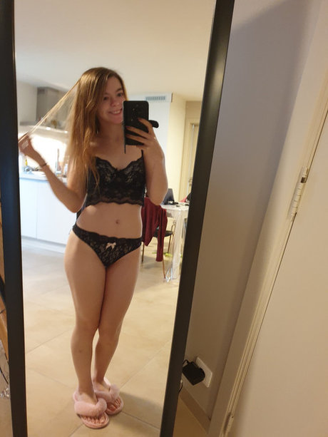 Photo nue de fuite OnlyFans de Lina Roselina
