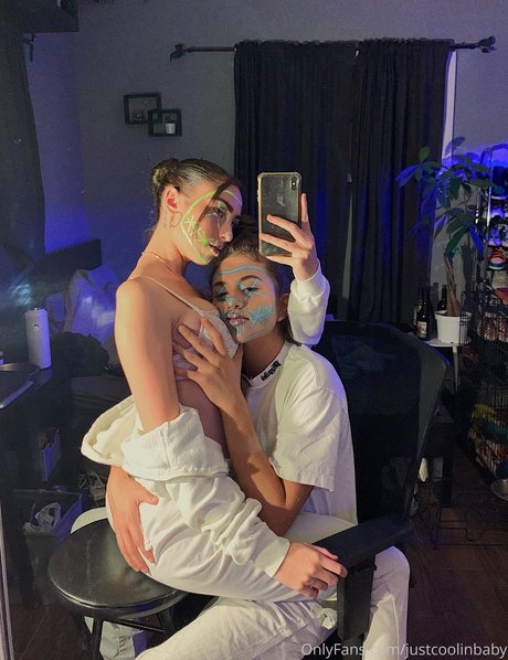 Photo nue de fuite OnlyFans de Justcoolinbaby