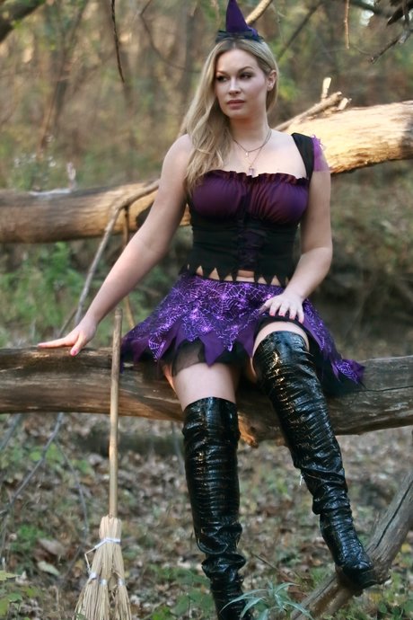 Nikki Baker