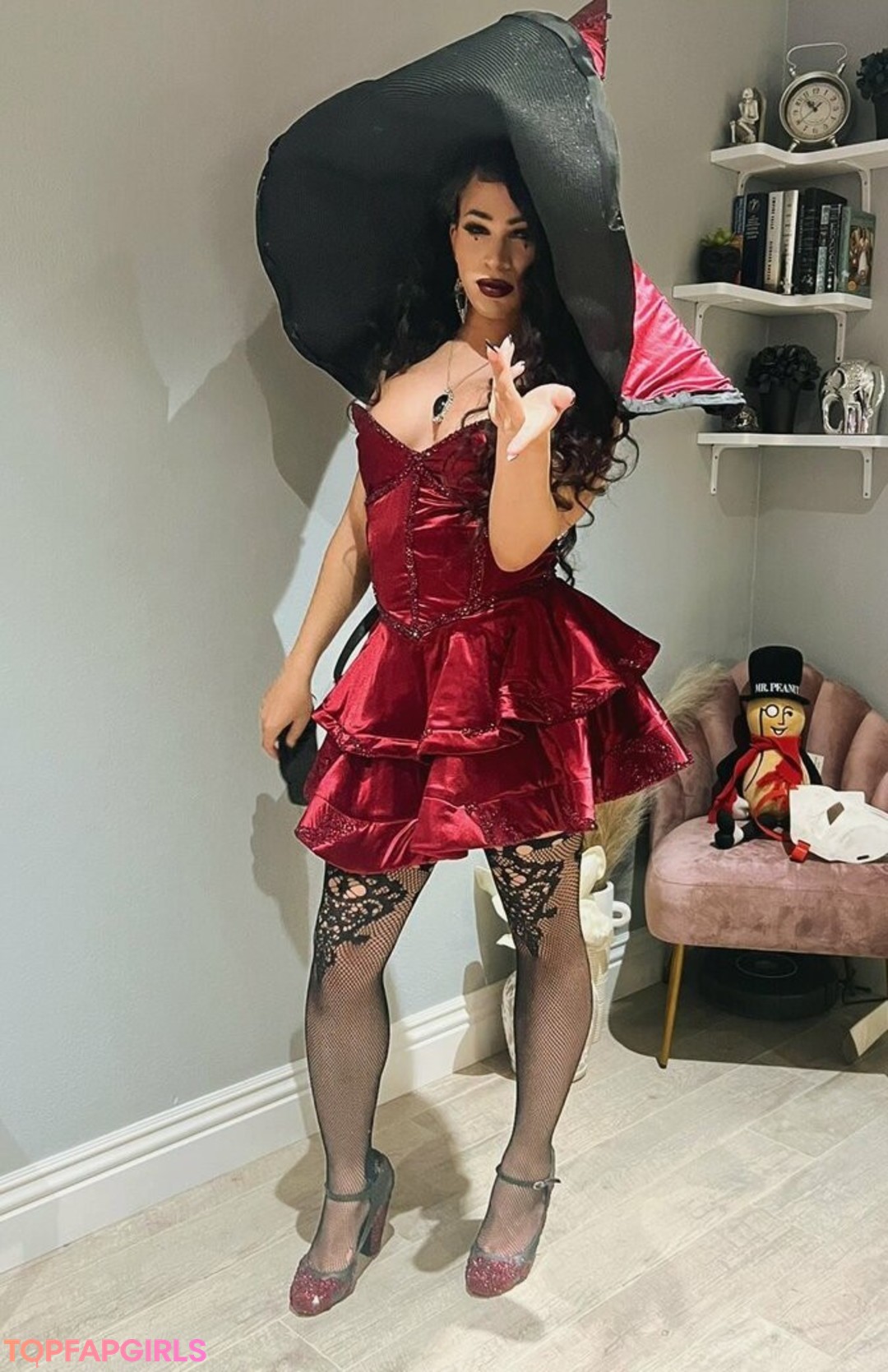 Photo nue de fuite OnlyFans de Persephiroth #4 Photo nue de fuite OnlyFans de Persephiroth #4