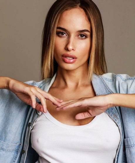 Photo nue de fuite OnlyFans de Anna Cangussu