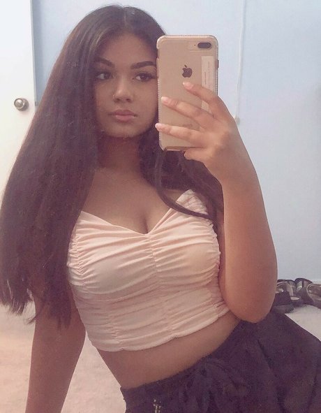 Photo nue de fuite OnlyFans de Pakiiprincesss