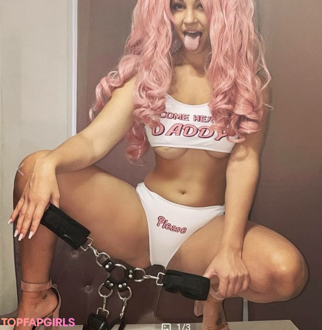 Photo nue de fuite OnlyFans de Emerald Kisses #120 Photo nue de fuite OnlyFans de Emerald Kisses #120