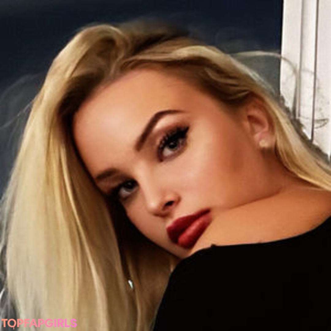 Photo nue de fuite OnlyFans de Mianestibaka #25 Photo nue de fuite OnlyFans de Mianestibaka #25