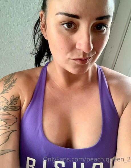 Photo nue de fuite OnlyFans de Peach Queen2