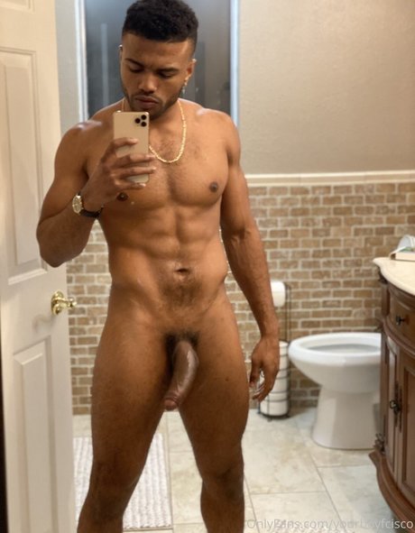 Photo nue de fuite OnlyFans de Yourboyfcisco