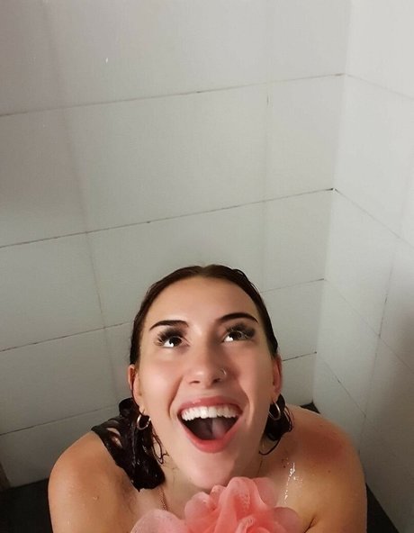 ninasiimone
