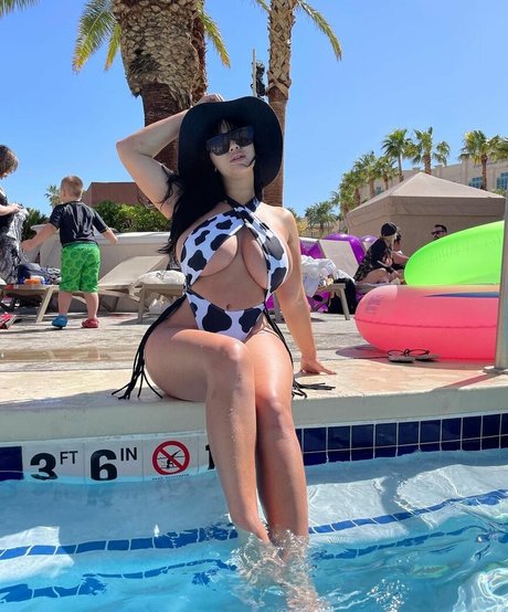 Michelle Yee Williams