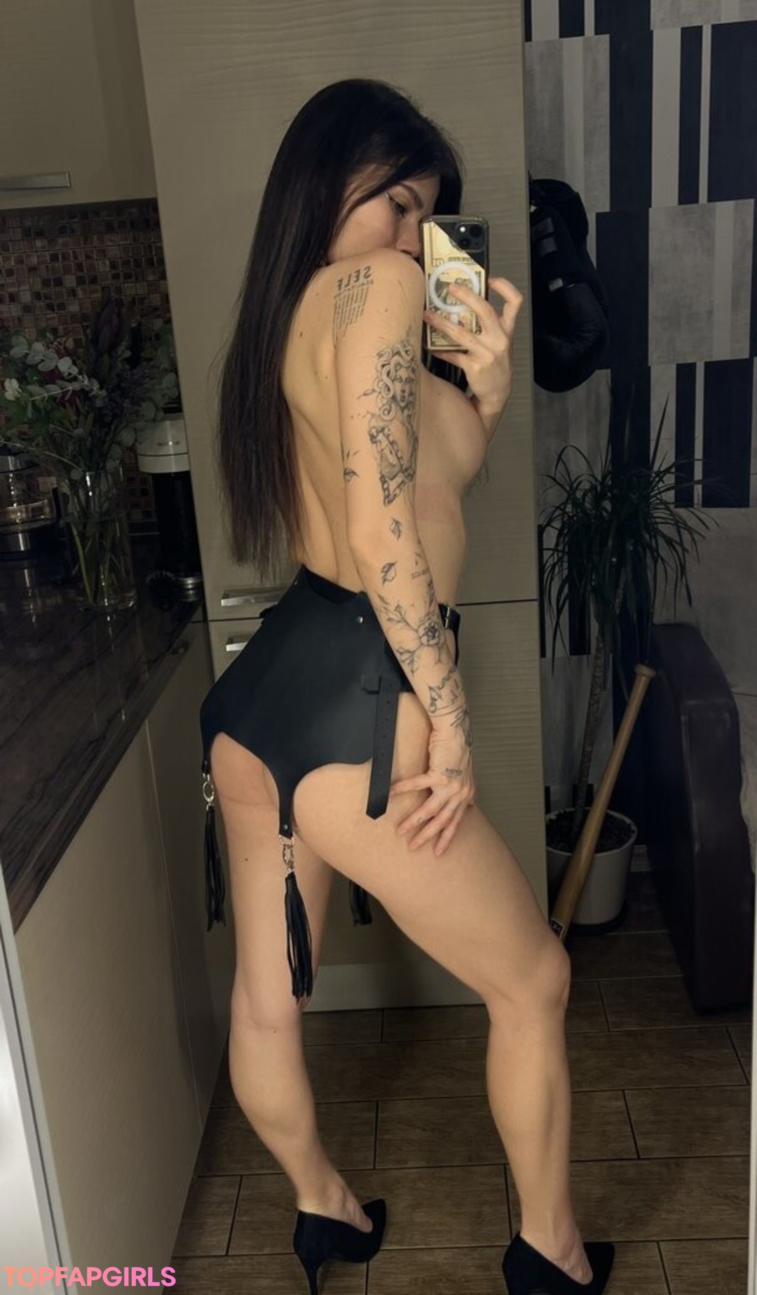 Photo nue de fuite OnlyFans de Linaivy #12 Photo nue de fuite OnlyFans de Linaivy #12
