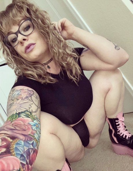 Misslizzypink