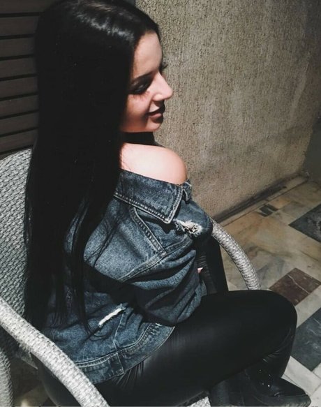 Photo nue de fuite OnlyFans de Theodwra Drinia